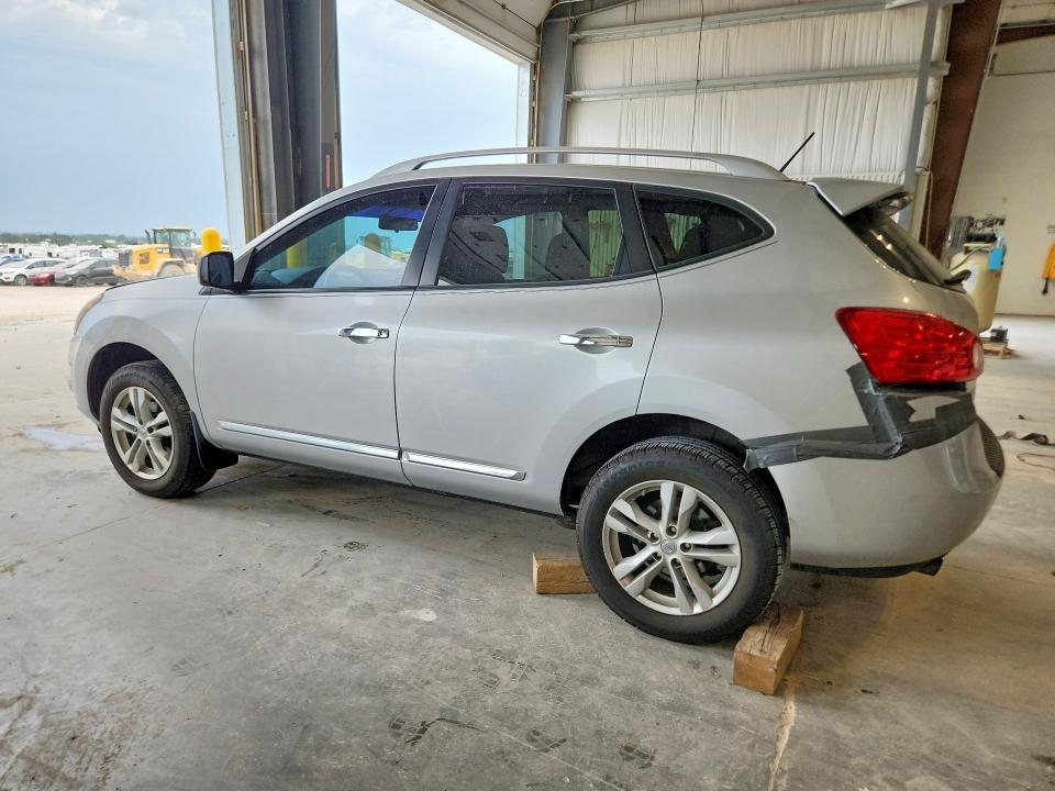 Photo 2 from auction – 2015 NISSAN ROGUE SELECT with VIN JN8AS5MV1FW753743