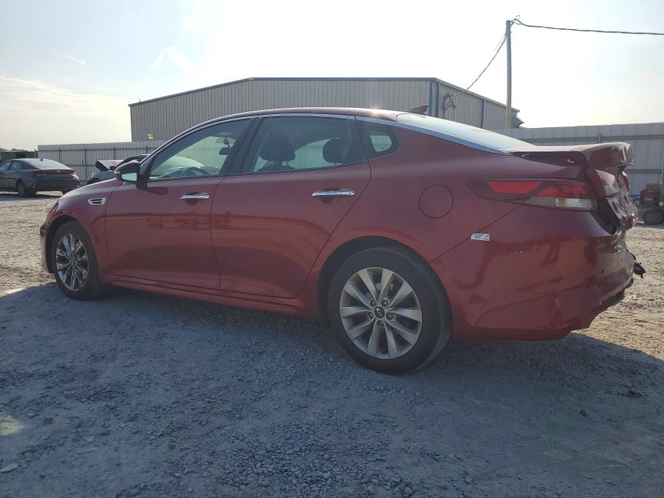 Photo 2 from auction – 2018 KIA OPTIMA with VIN 5XXGT4L32JG233588