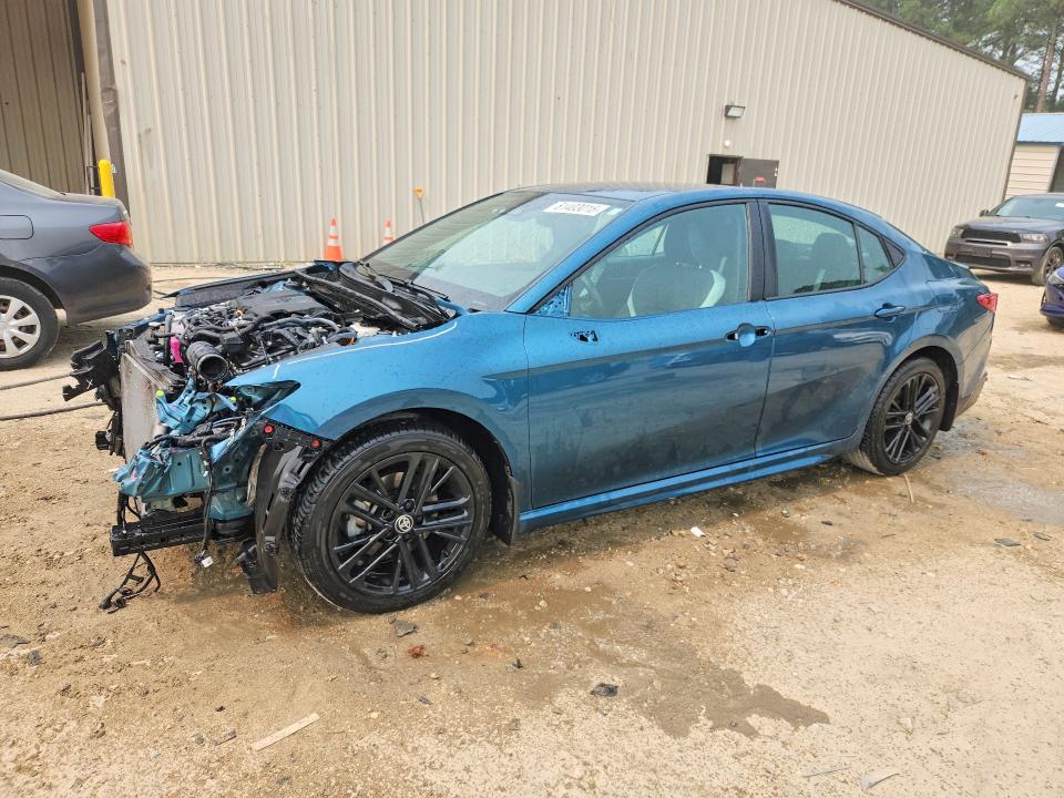 TOYOTA CAMRY 2025 with VIN 4T1DAACK3SU082671 - Photo from auction