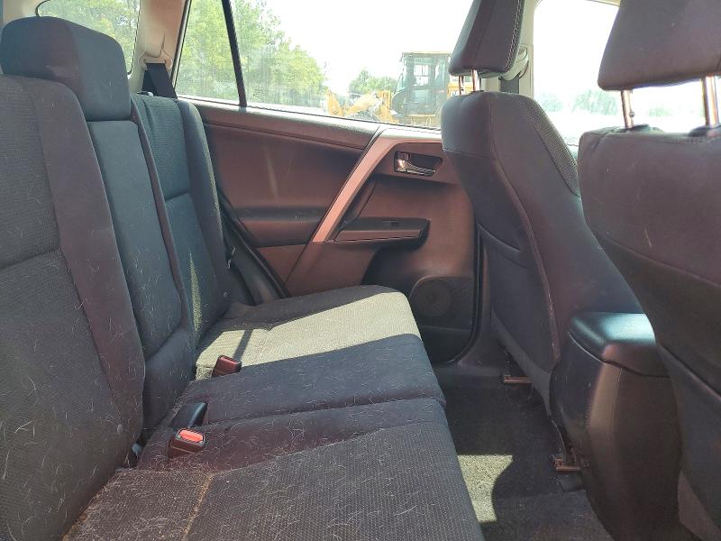 Photo 11 from auction – 2016 TOYOTA RAV4 with VIN 2T3WFREV1GW271382