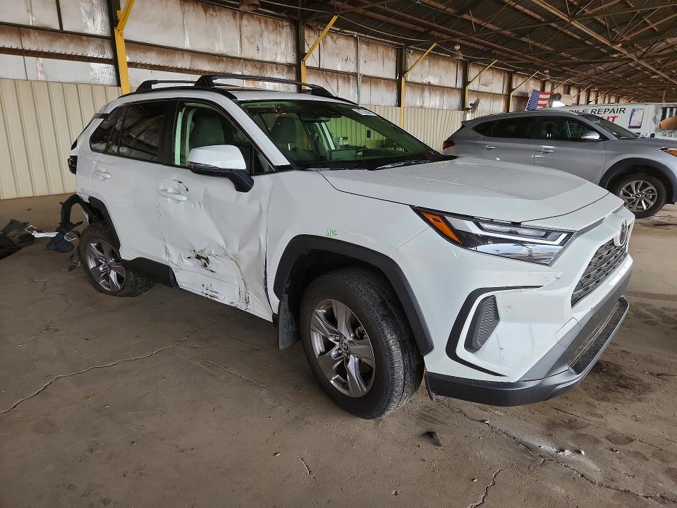 Photo 4 from auction – 2023 TOYOTA RAV4 with VIN JTMP1RFV1PD095285