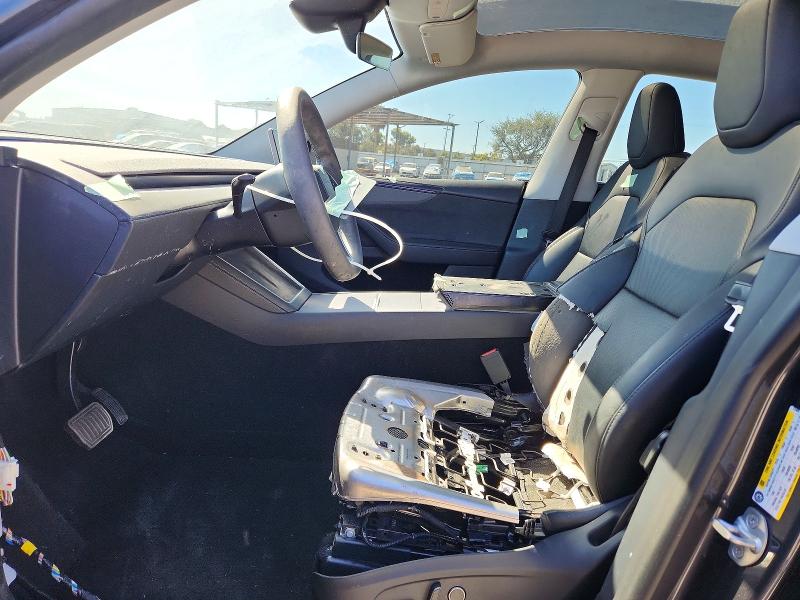 Снимка 7 от търг – 2026 TESLA MODEL Y с VIN 7SAYGDEE0TF375809