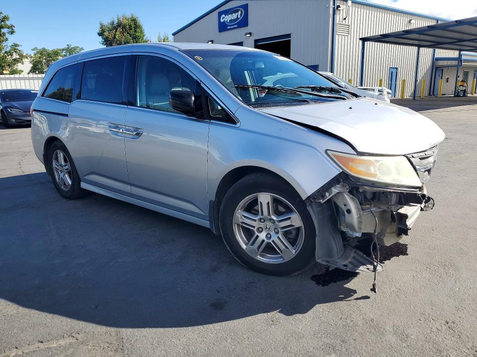 Photo 4 from auction – 2011 HONDA ODYSSEY with VIN 5FNRL5H97BB087558