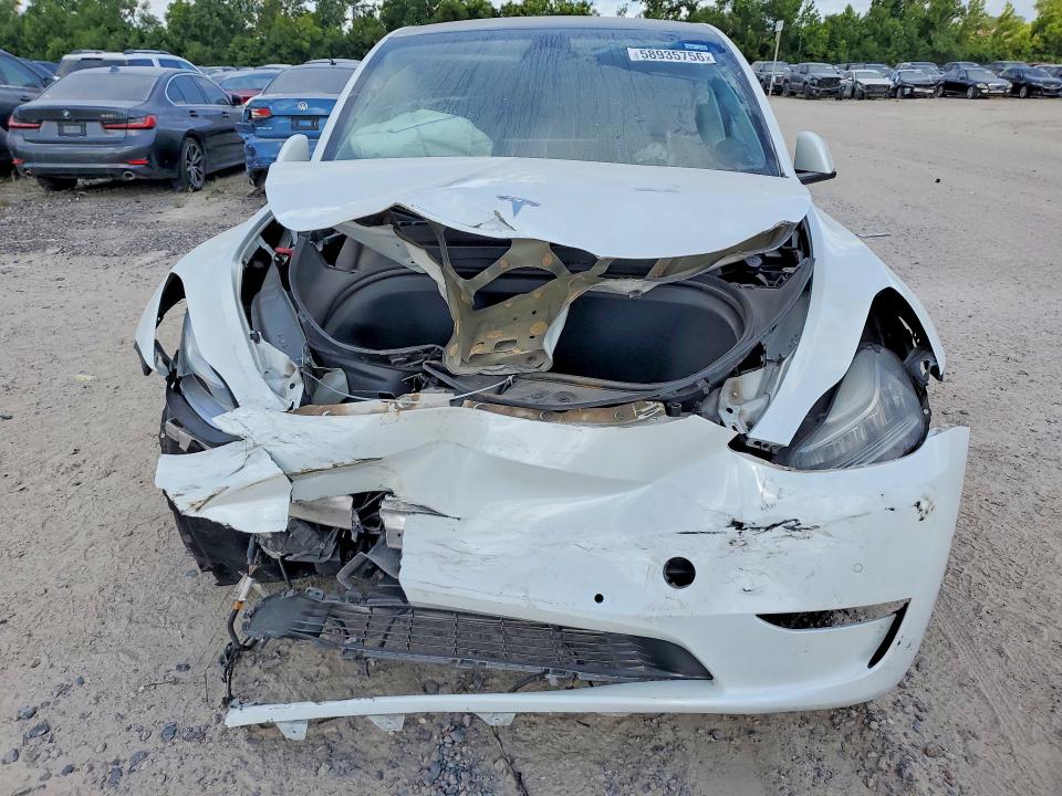 Photo 5 from auction – 2022 TESLA MODEL Y with VIN 7SAYGDEE8NA011394