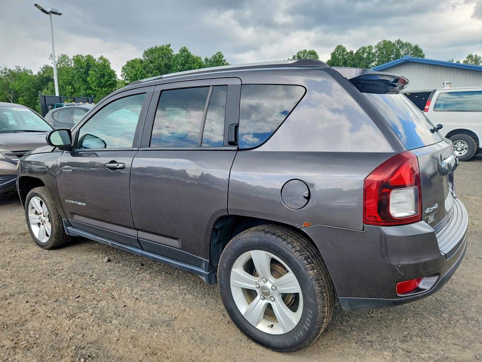 Photo 2 from auction – 2017 JEEP COMPASS with VIN 1C4NJDEB5HD210277