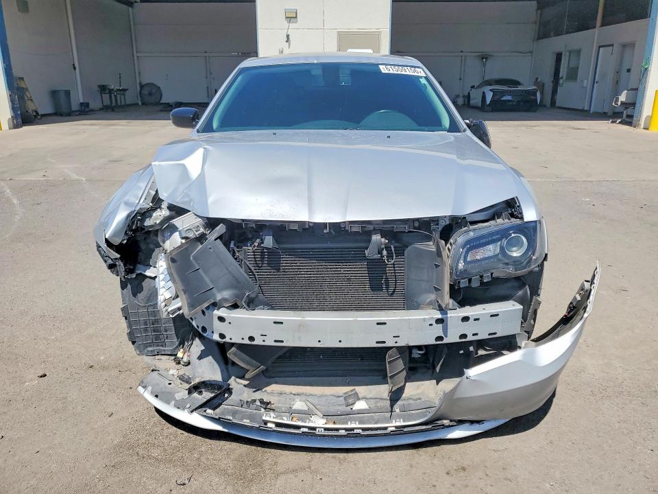 Photo 5 from auction – 2020 CHRYSLER 300 with VIN 2C3CCAAG3LH137606