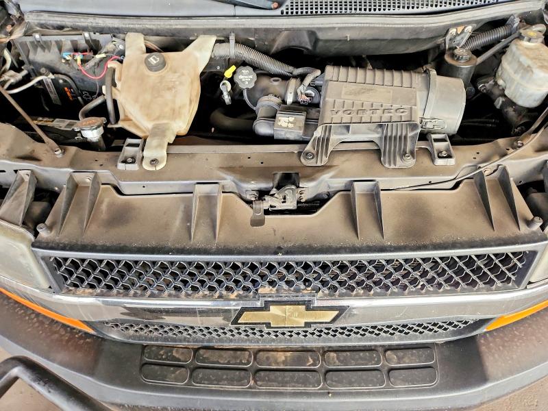 Photo 12 from auction – 2015 CHEVROLET EXPRESS G2500 with VIN 1GCWGFCFXF1177778