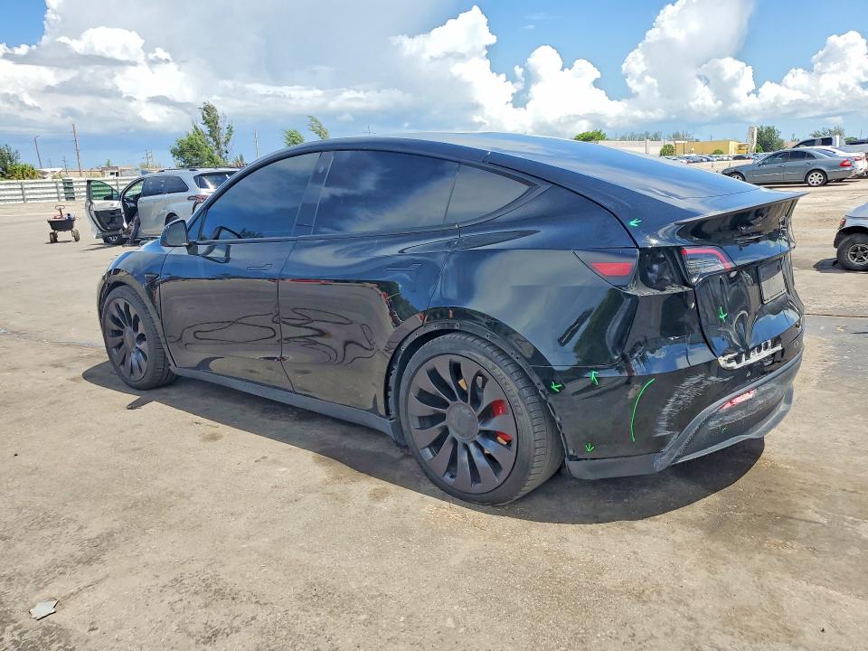 Снимка 2 от търг – 2023 TESLA MODEL Y с VIN 7SAYGDEF8PF704867