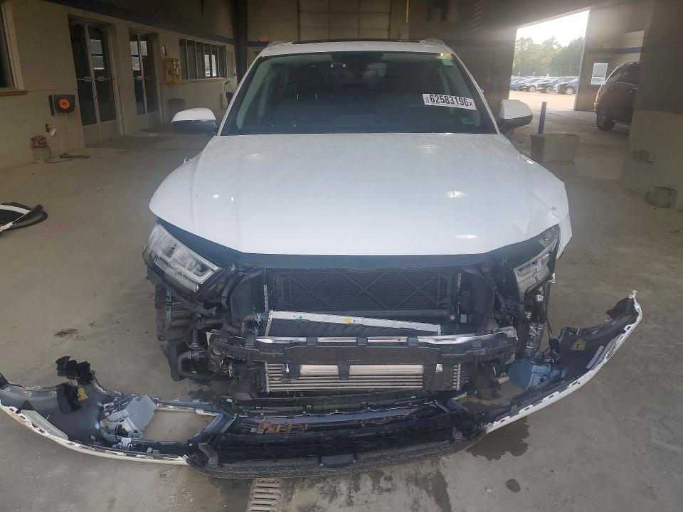 Photo 5 from auction – 2020 AUDI Q5 E with VIN WA1E2AFY2L2044877
