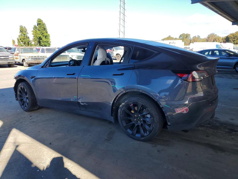 Photo 2 from auction – 2022 TESLA MODEL Y with VIN 7SAYGAEEXNF429246