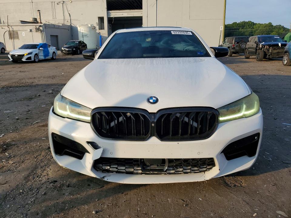 Photo 5 from auction – 2018 BMW M550XI with VIN WBAJB9C50JB286378