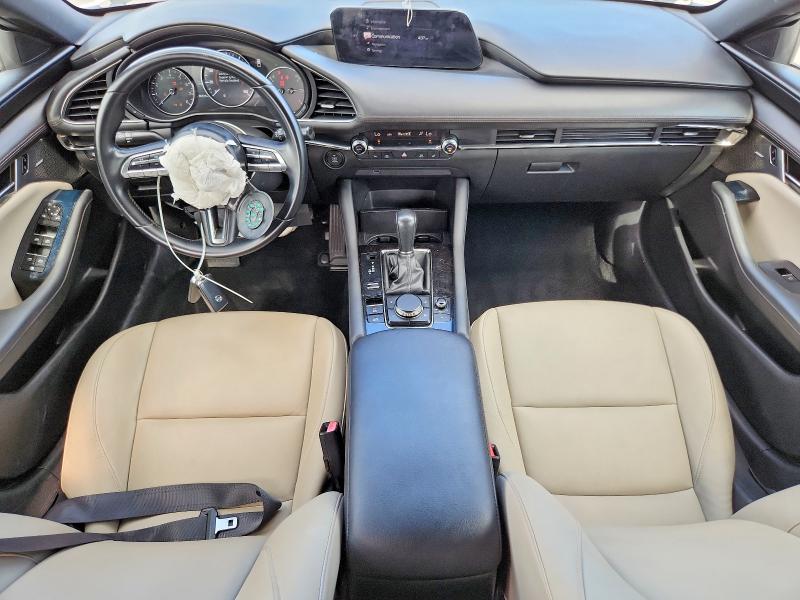 Photo 8 from auction – 2019 MAZDA 3 with VIN JM1BPAMM3K1140158
