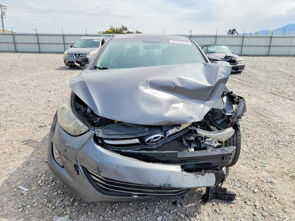 Photo 5 from auction – 2013 HYUNDAI ELANTRA with VIN 5NPDH4AE3DH296961
