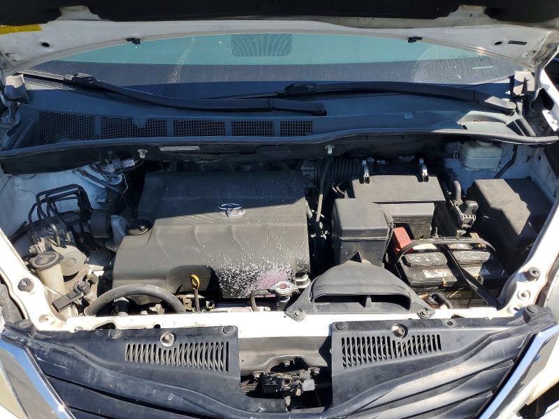 Photo 12 from auction – 2011 TOYOTA SIENNA with VIN 5TDKK3DC8BS143478