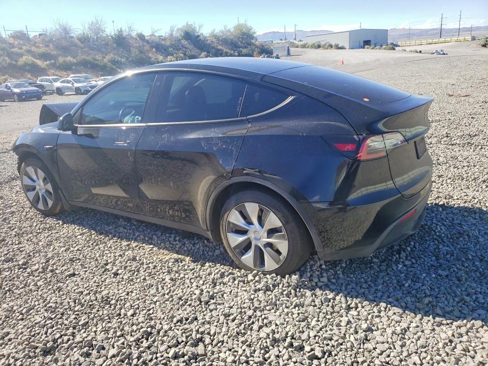 Photo 2 from auction – 2021 TESLA MODEL Y with VIN 5YJYGDEE6MF210992
