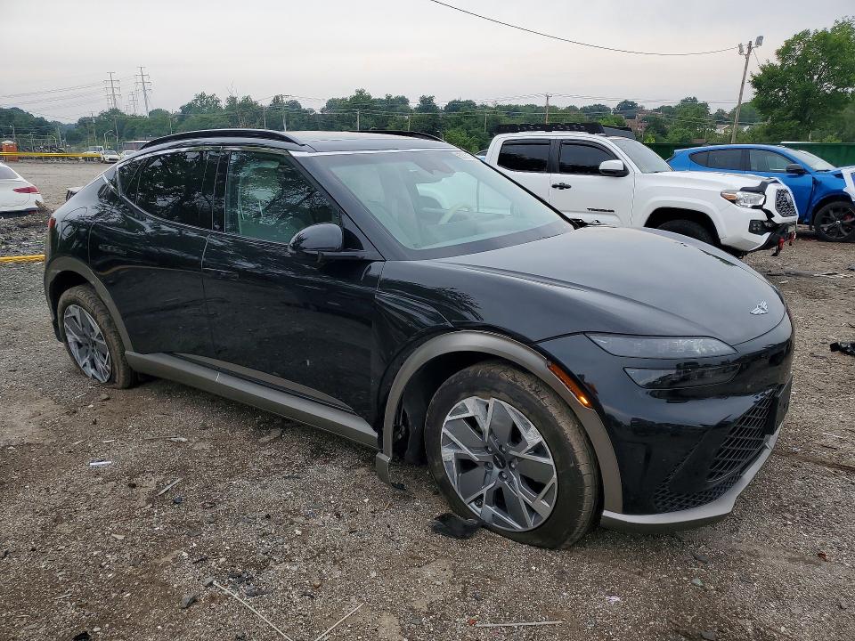 Photo 4 from auction – 2025 GENESIS GV60 with VIN KMUKCDSC5SU027427