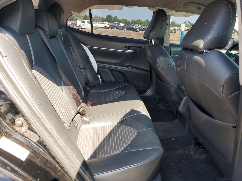 Photo 10 from auction – 2018 TOYOTA CAMRY with VIN 4T1B11HK6JU080072