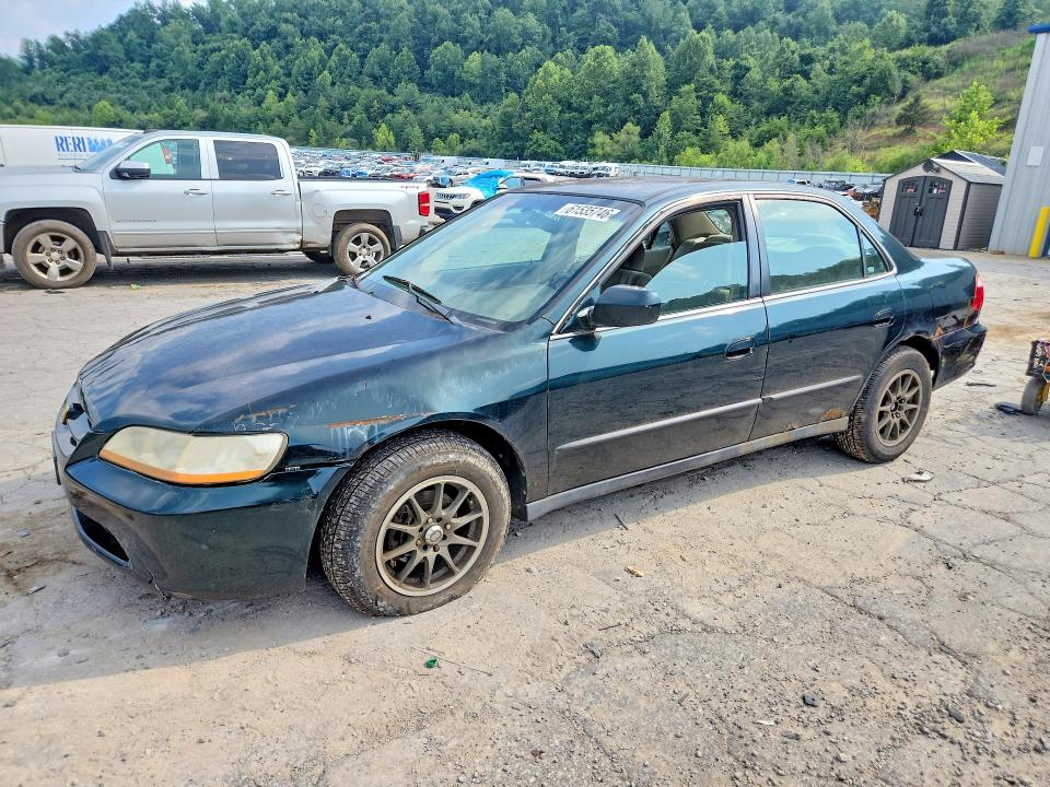 HONDA ACCORD 2001 with VIN 1HGCG16551A075596 - Photo from auction