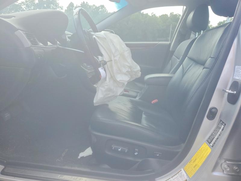 Photo 7 from auction – 2005 LEXUS ES with VIN JTHBA30G955133496