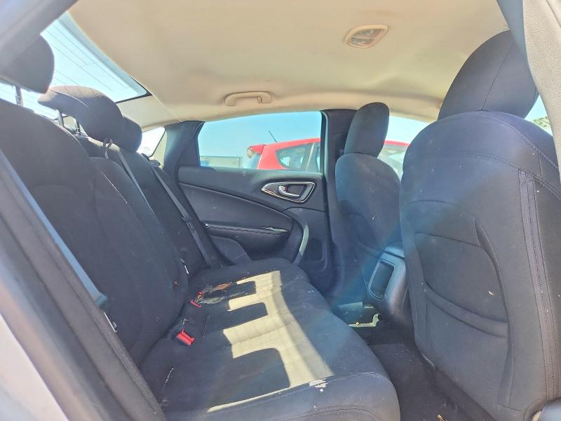 Photo 10 from auction – 2015 CHRYSLER 200 with VIN 1C3CCCAB9FN653819