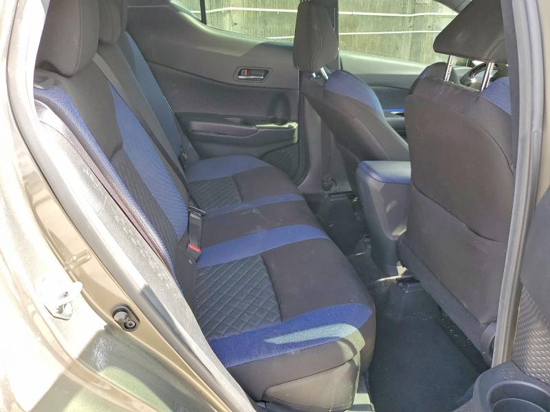 Photo 10 from auction – 2021 TOYOTA C-HR with VIN JTNKHMBX2M1111468