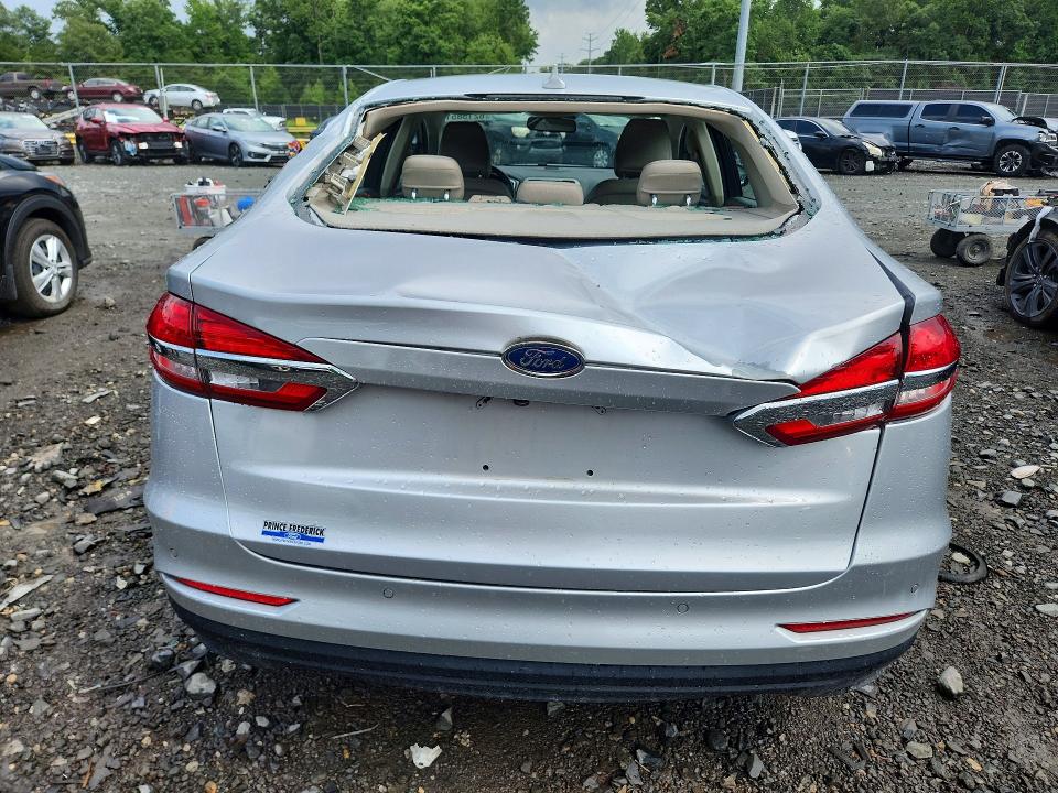 Photo 6 from auction – 2019 FORD FUSION with VIN 3FA6P0MU0KR163324