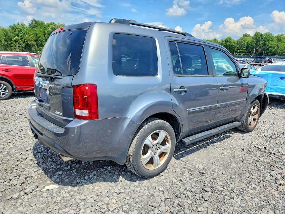 Photo 3 from auction – 2013 HONDA PILOT with VIN 5FNYF4H55DB066592