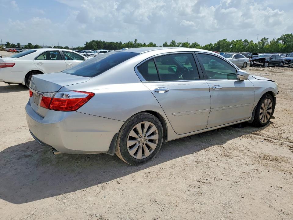 Photo 3 from auction – 2014 HONDA ACCORD with VIN 1HGCR2F82EA175879