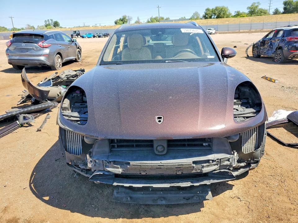 Photo 5 from auction – 2016 PORSCHE MACAN with VIN WP1AF2A51GLB93081