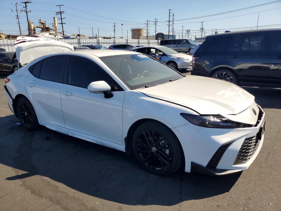 Photo 4 from auction – 2025 TOYOTA CAMRY with VIN 4T1DAACK0SU068419