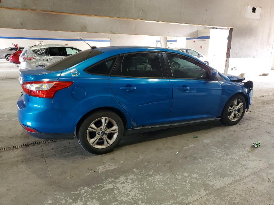 Photo 3 from auction – 2012 FORD FOCUS with VIN 1FAHP3F29CL271270