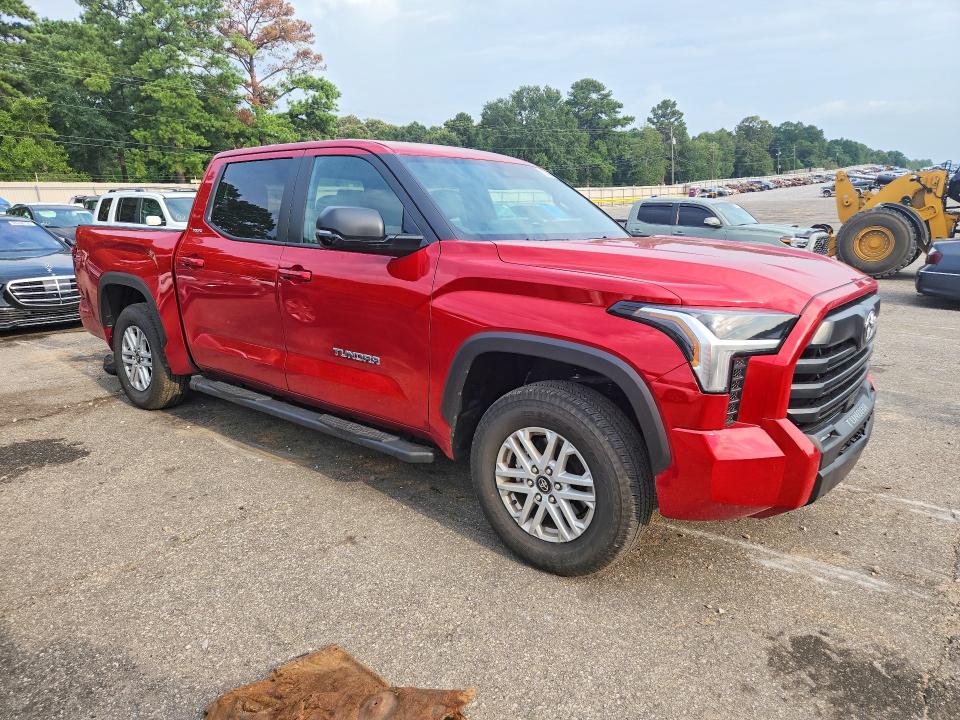 Photo 4 from auction – 2026 TOYOTA TUNDRA with VIN 5TFLA5DB0TX391410