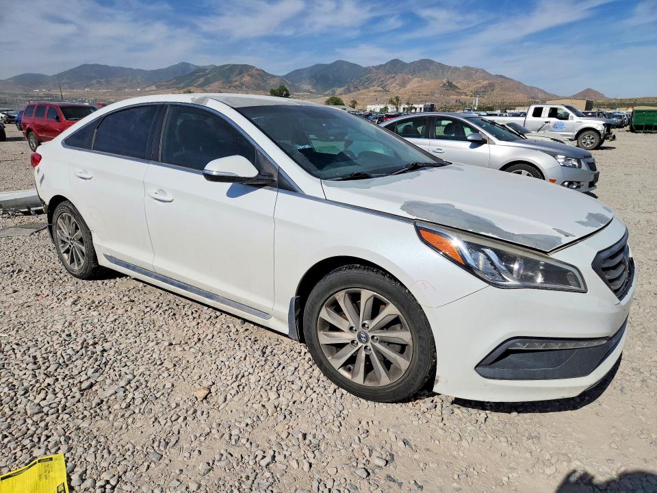 Photo 4 from auction – 2017 HYUNDAI SONATA with VIN 5NPE34AF0HH478148