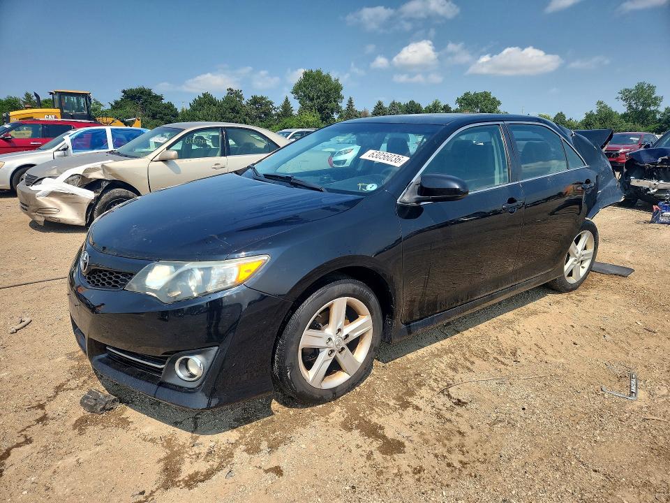 TOYOTA CAMRY 2014 z numerem VIN 4T1BF1FK3EU813804 - Zdjęcie z aukcji