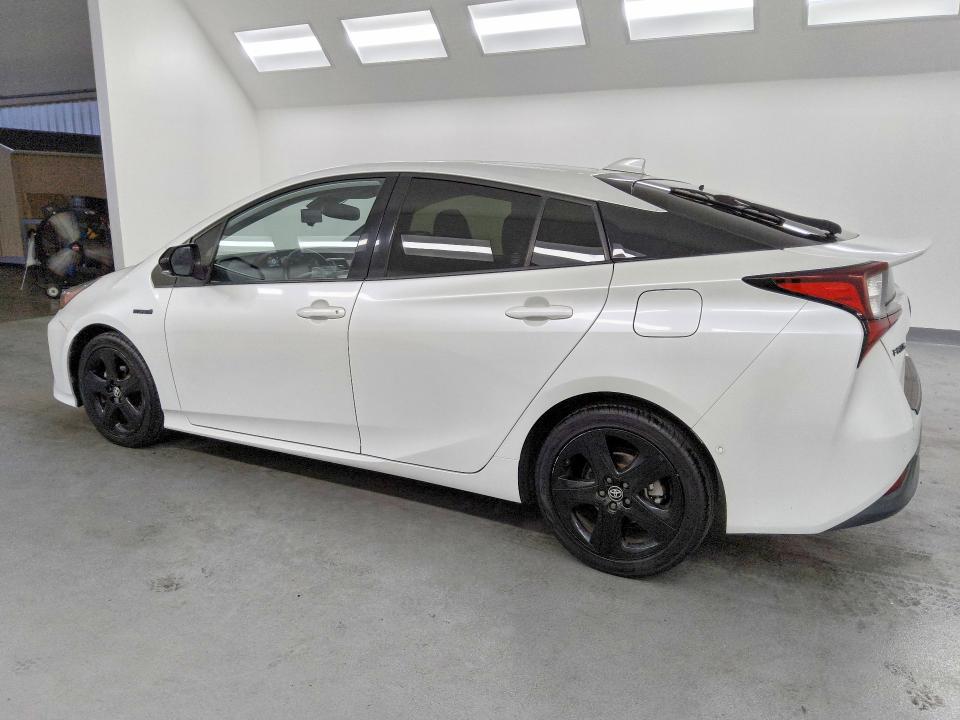 Снимка 2 от търг – 2021 TOYOTA PRIUS с VIN JTDKAMFU1M3128730