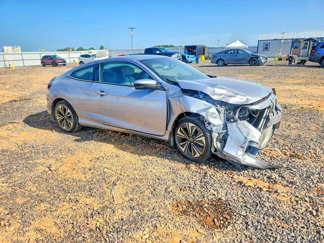 Photo 4 from auction – 2017 HONDA CIVIC with VIN 2HGFC3B76HH351663