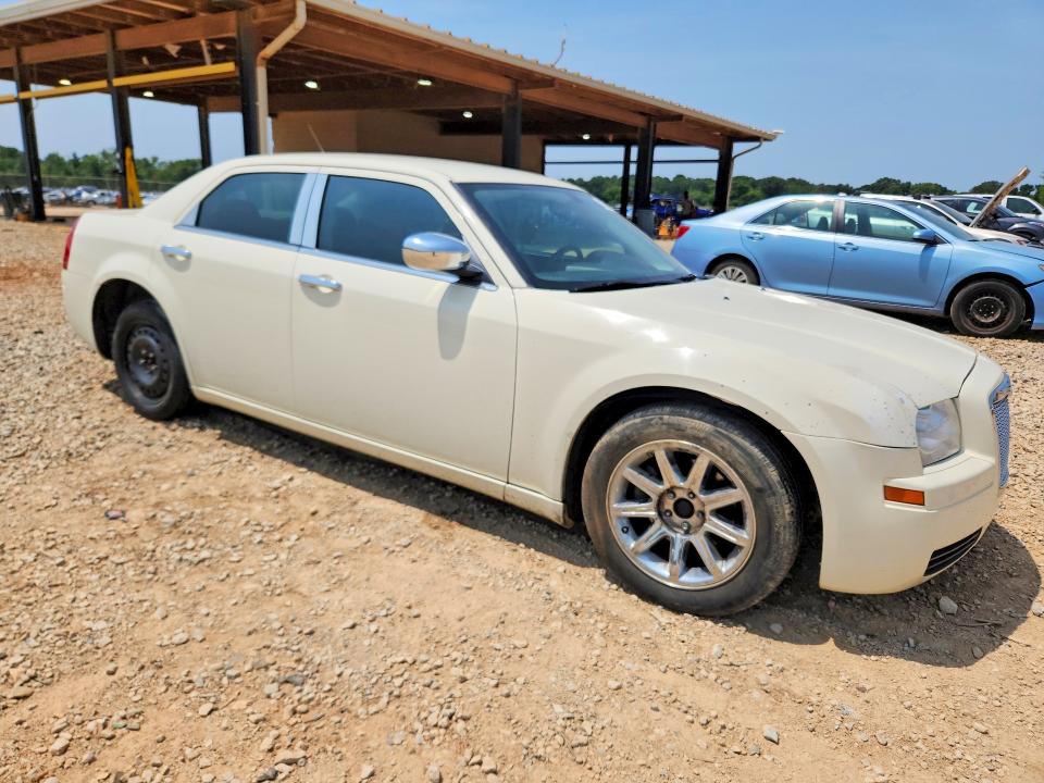 Photo 4 from auction – 2008 CHRYSLER 300 with VIN 2C3LA43R68H293023