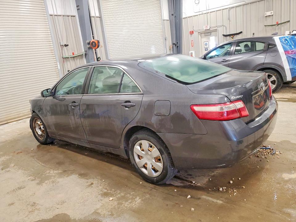Photo 2 from auction – 2007 TOYOTA CAMRY with VIN 4T1BE46K87U129144
