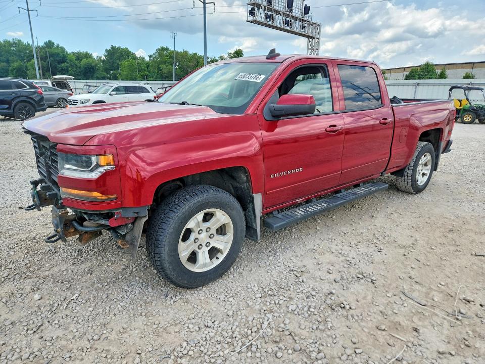 CHEVROLET SILVERADO 2018 with VIN 3GCUKREC2JG236682 - Photo from auction