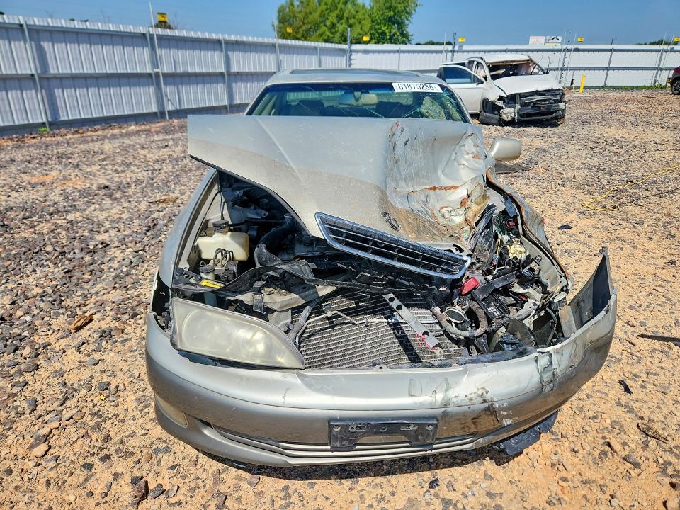 Photo 5 from auction – 2001 LEXUS ES with VIN JT8BF28G210319971