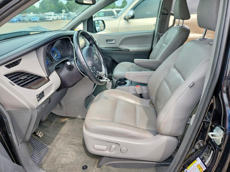 Photo 7 from auction – 2018 TOYOTA SIENNA with VIN 5TDDZ3DC3JS207395