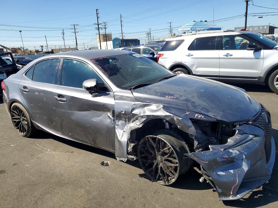 Photo 4 from auction – 2014 LEXUS IS with VIN JTHBE1D26E5011797