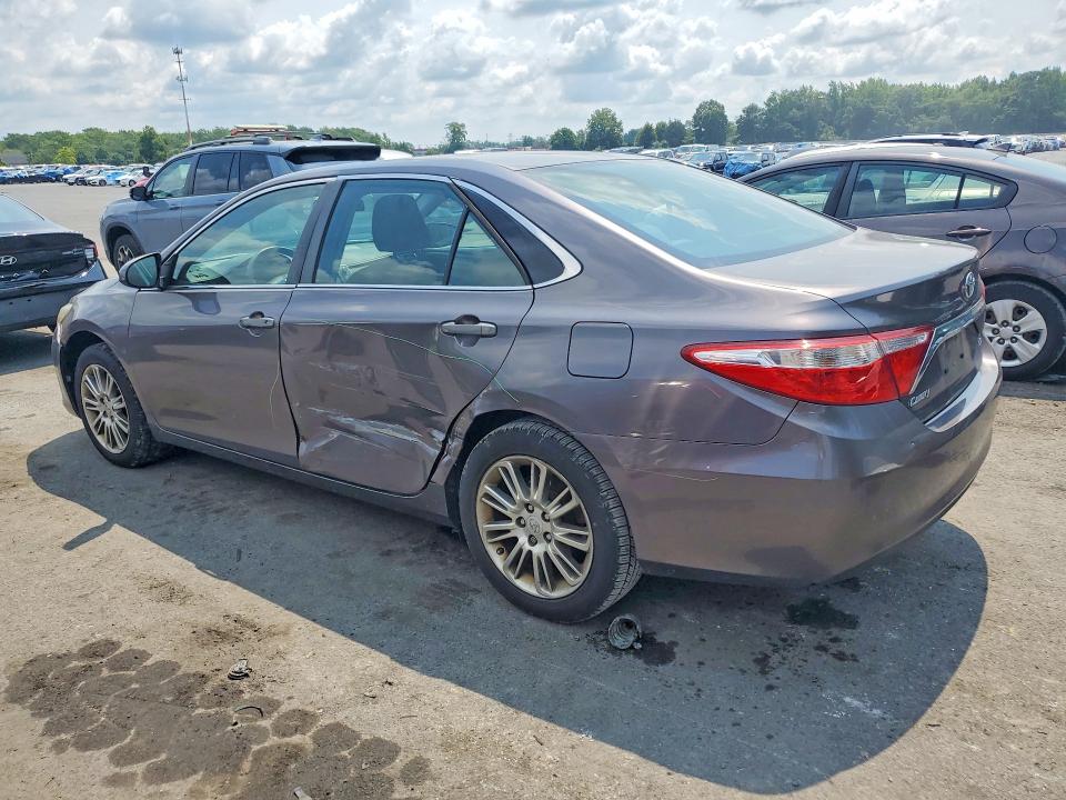 Снимка 2 от търг – 2015 TOYOTA CAMRY с VIN 4T4BF1FK4FR510165