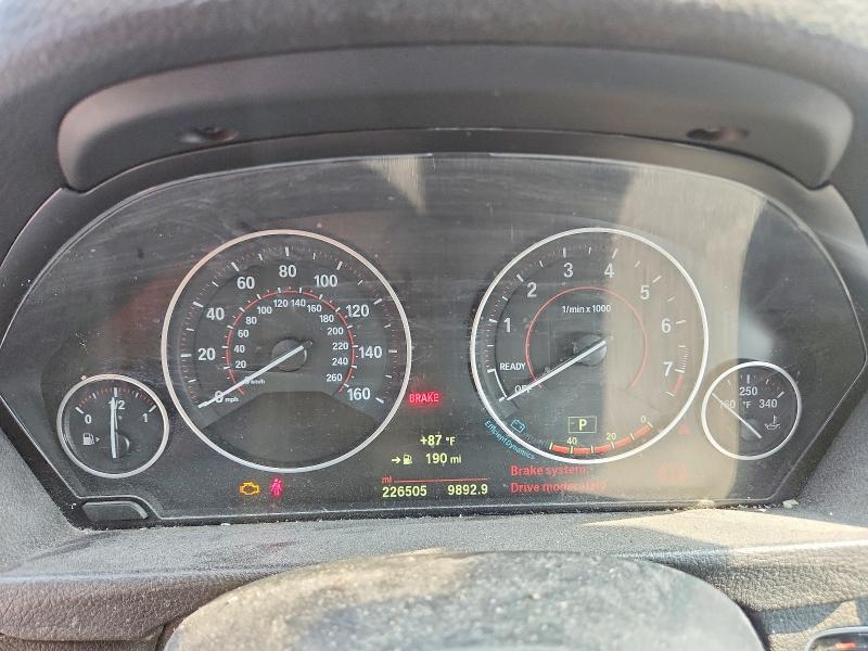 Photo 9 from auction – 2015 BMW 328 with VIN WBA3B3G54FNT68684