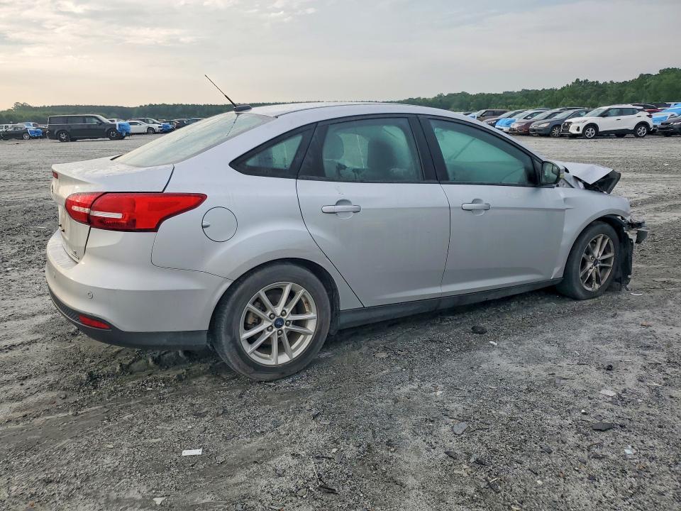 Photo 3 from auction – 2016 FORD FOCUS with VIN 1FADP3F26GL376160
