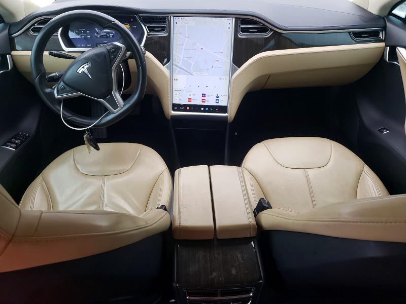 Photo 8 from auction – 2013 TESLA MODEL S with VIN 5YJSA1AC2DFP10190