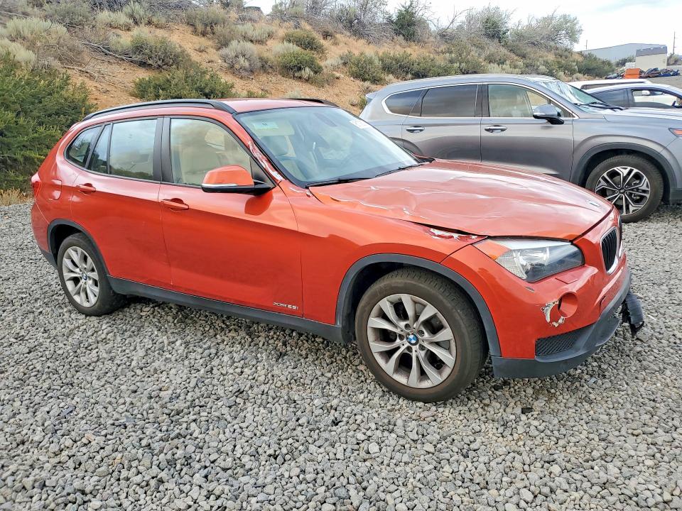 Photo 4 from auction – 2014 BMW X1 with VIN WBAVL1C57EVY19881