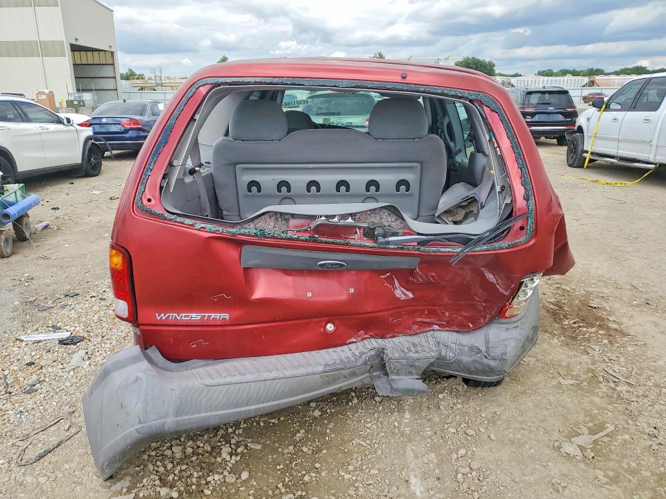 Photo 6 from auction – 2000 FORD WINDSTAR with VIN 2FMZA5043YBC33364