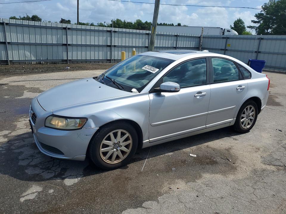 VOLVO S40 2009 with VIN YV1MS382592459507 - Photo from auction