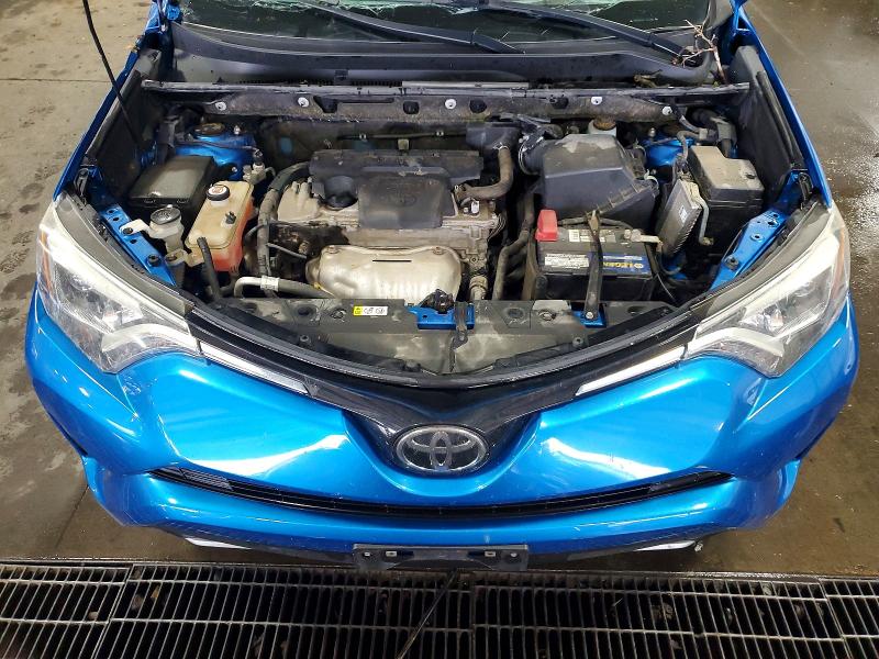 Photo 12 from auction – 2018 TOYOTA RAV4 with VIN JTMDFREVXJJ216880